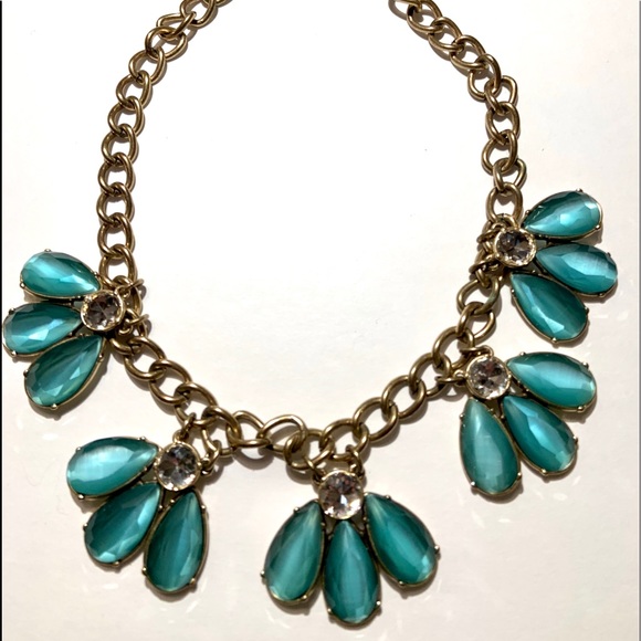 Loft, Necklace, Statement - Picture 2 of 3